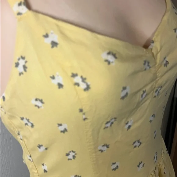 Hollister Yellow Floral Dress Sz XS - Picture 4 of 6